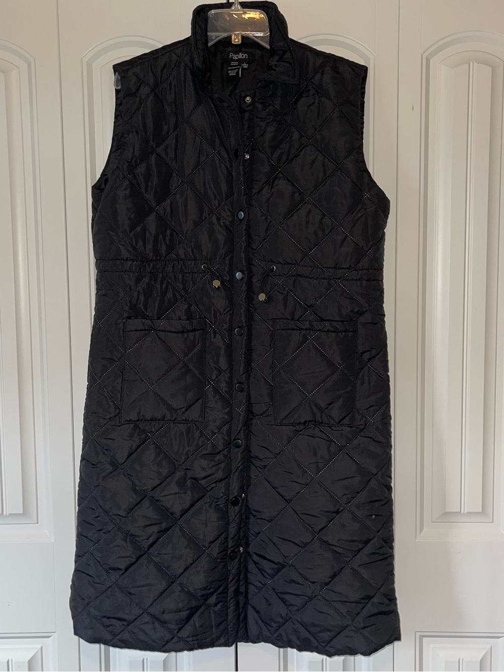 Papillon Blanc Black Quilted Snap-Front Vest